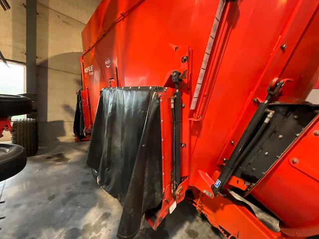 20107 kuhn pro271 voermengwagen - afbeelding 2 van  25