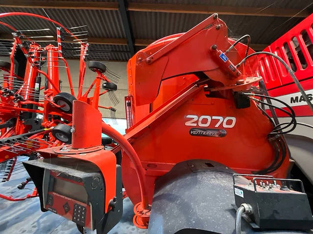 20107 kuhn pro271 voermengwagen - afbeelding 16 van  25