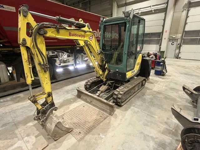 2011 - yanmar - sv20 - mini graver - afbeelding 1 van  14