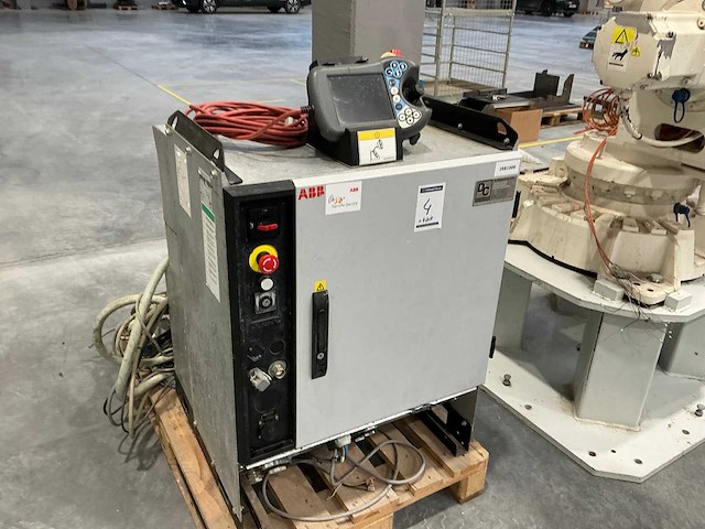 2011 abb irb460 industriële robot - afbeelding 7 van  8