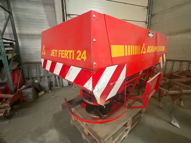 2011 agram jet ferti 24 seedder - afbeelding 1 van  10
