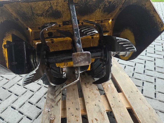 2011 barreto grondfrees - afbeelding 9 van  12