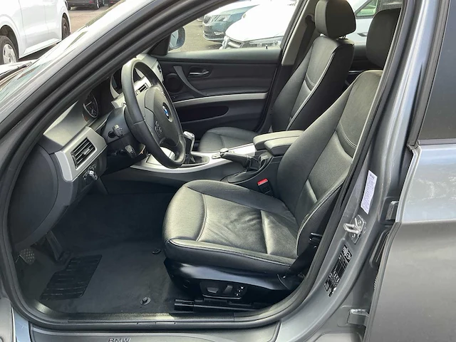 2011 bmw 320d - afbeelding 25 van  25