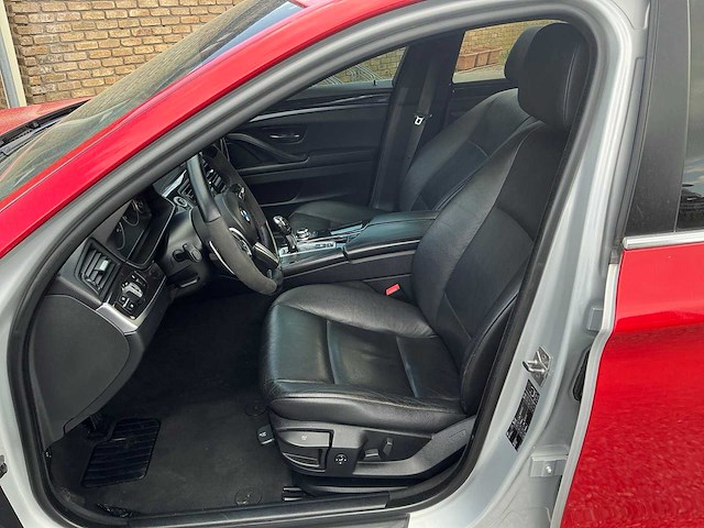 2011 bmw 520d (f10) personenauto - afbeelding 6 van  40
