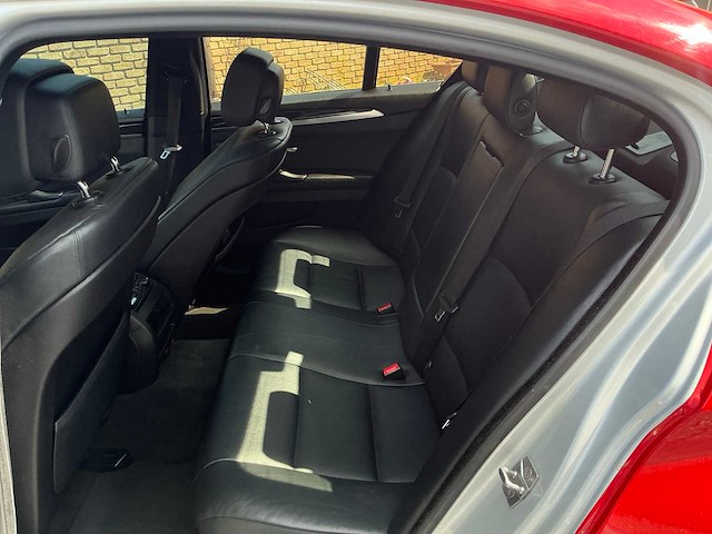 2011 bmw 520d (f10) personenauto - afbeelding 15 van  40