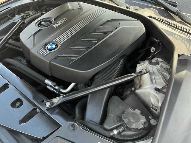 2011 bmw 520d (f10) personenauto - afbeelding 27 van  40