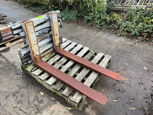 2011 cascade 36g-cfs-432 hydraulische vorkenklem (ver831735-2) - afbeelding 1 van  6