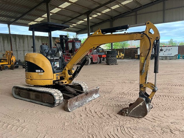 2011 cat 303c cr rupsgraafmachine - afbeelding 15 van  20