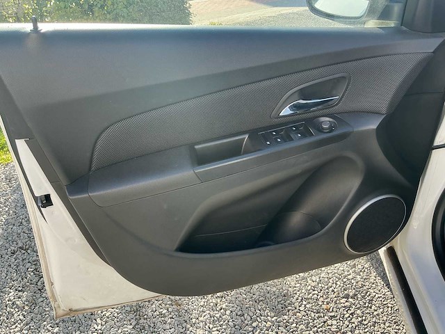 2011 chevrolet cruze kl1j - afbeelding 13 van  45