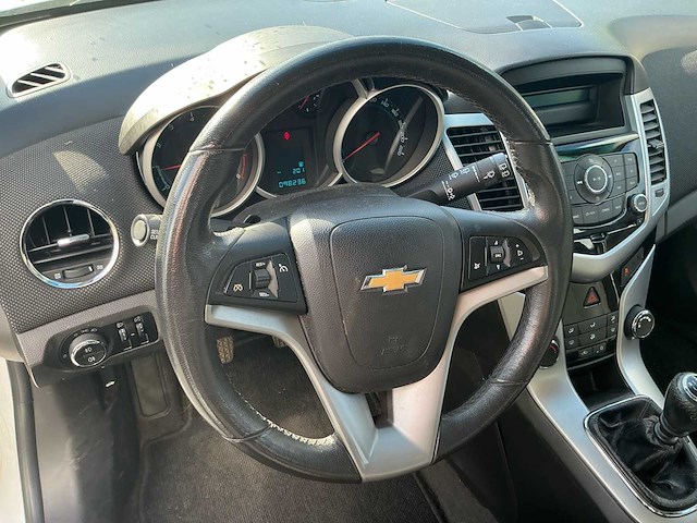 2011 chevrolet cruze kl1j - afbeelding 15 van  45