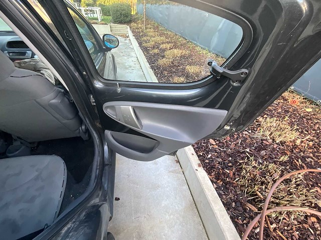 2011 citroën c1 - afbeelding 24 van  35