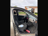 2011 dacia sandero 1.2 auto - afbeelding 2 van  17