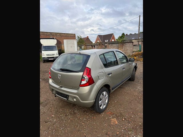 2011 dacia sandero 1.2 auto - afbeelding 13 van  17