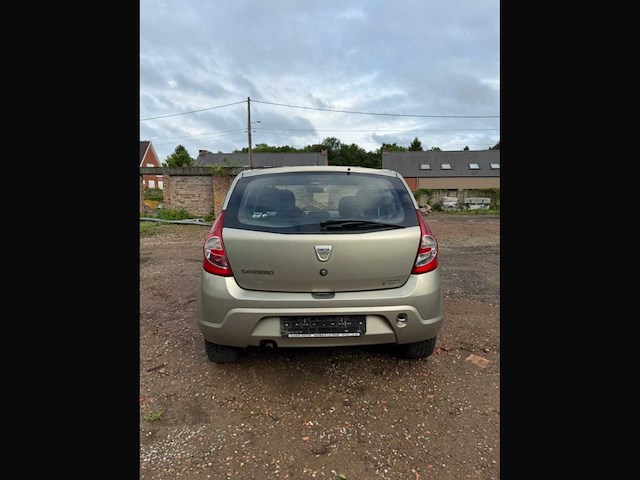 2011 dacia sandero 1.2 auto - afbeelding 14 van  17