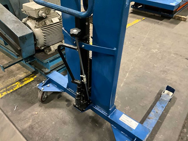 2011 denios fasslifter fl12-m vatenheffer - afbeelding 4 van  6