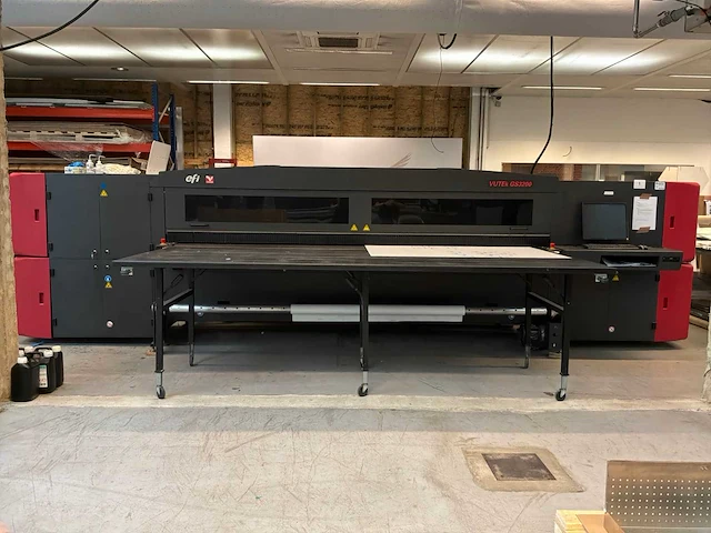 2011 efi vutek gs3200 grootformaat hybride uv printer - afbeelding 1 van  12