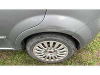 2011 fiat punto personenauto - afbeelding 24 van  33