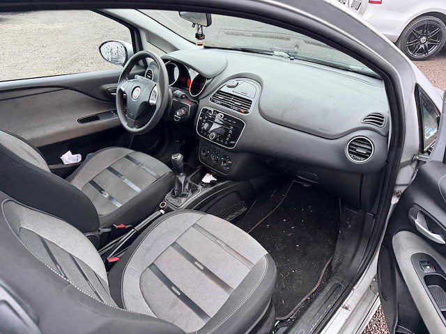 2011 fiat punto - afbeelding 3 van  21