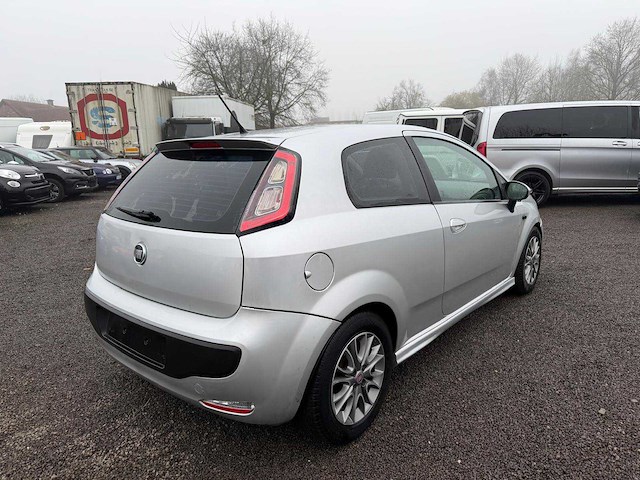2011 fiat punto - afbeelding 17 van  21