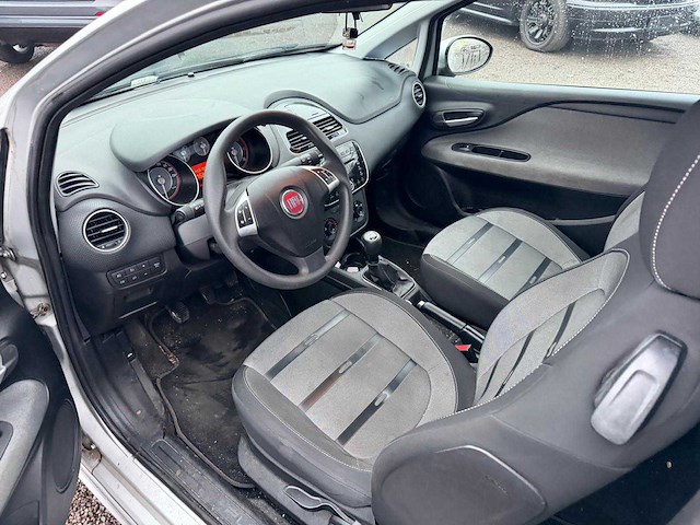 2011 fiat punto - afbeelding 20 van  21