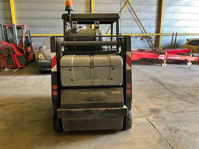 2011 hako jonas 1500 v straatveegmachine (69001-14) - afbeelding 6 van  9