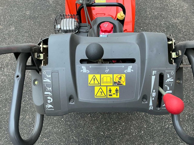 2011 husqvarna 5524st sneeuwruimer - afbeelding 6 van  15