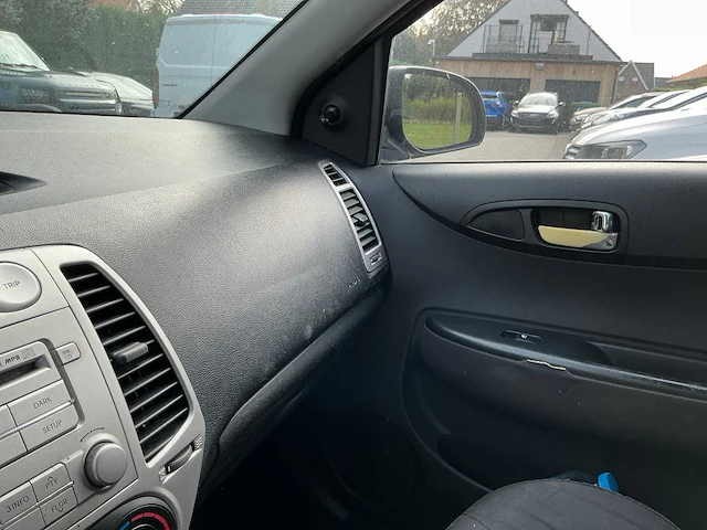 2011 hyundai i20 - afbeelding 15 van  28