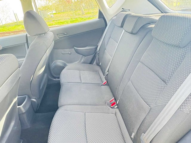 2011 hyundai personenauto - afbeelding 6 van  18