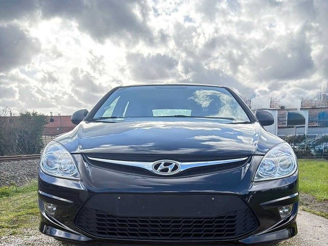 2011 hyundai personenauto - afbeelding 13 van  18