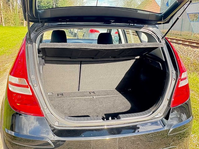 2011 hyundai personenauto - afbeelding 17 van  18