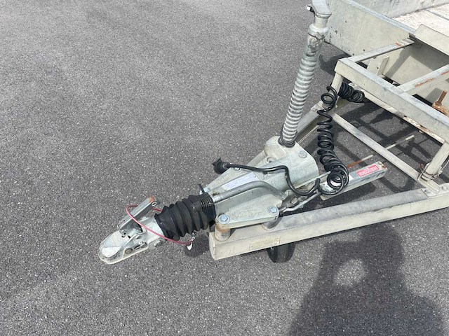 2011 indespension machinetransporter aanhangwagen - afbeelding 2 van  2