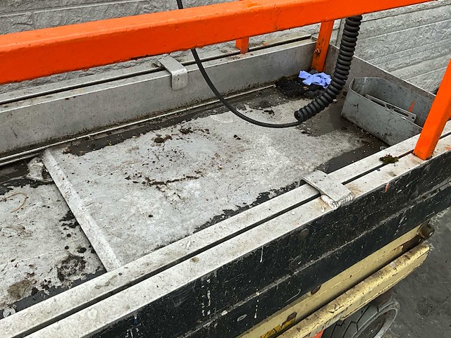 2011 jlg 1930 es schaarlift - afbeelding 19 van  24