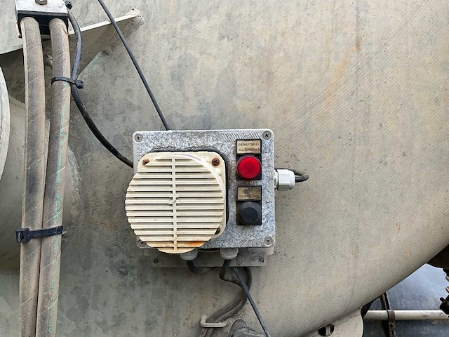 2011 joskin 16-24 trs 26000 liter slurrytank - afbeelding 17 van  42
