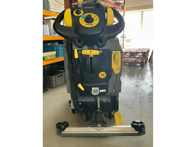 2011 kärcher professional b 40w vloerschrobreiniger - afbeelding 3 van  6