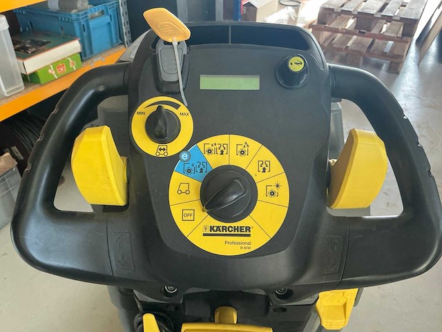 2011 kärcher professional b 40w vloerschrobreiniger - afbeelding 4 van  6