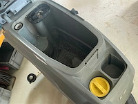 2011 kärcher professional b 40w vloerschrobreiniger - afbeelding 5 van  6