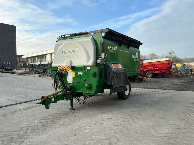 2011 keenan mf34284 voermengwagen - afbeelding 1 van  17
