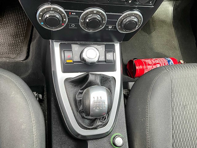 2011 land rover freelander personenauto - afbeelding 7 van  28
