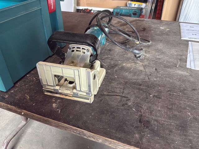 2011 makita 3901 freesmachine - afbeelding 2 van  6