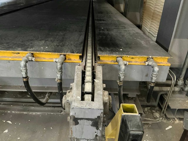 2011 manni pmo 828 t hydraulische thermische vlakpers - afbeelding 18 van  19