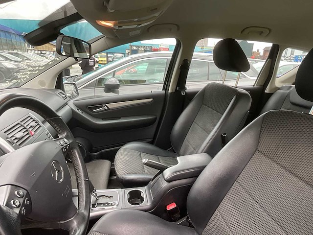 2011 mercedes a180 cdi personenauto - afbeelding 7 van  25