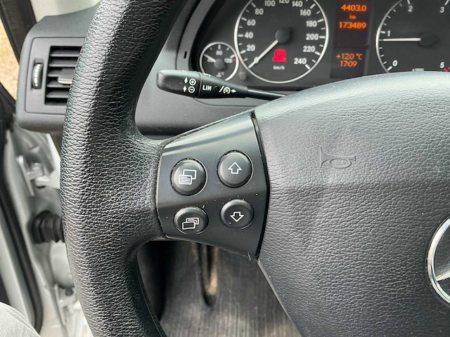 2011 mercedes-benz a180 cdi personenauto - afbeelding 8 van  66