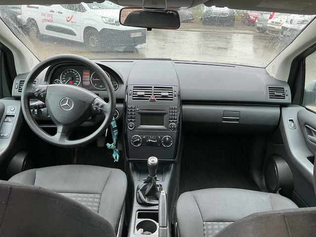 2011 mercedes-benz a180 cdi personenauto - afbeelding 31 van  67