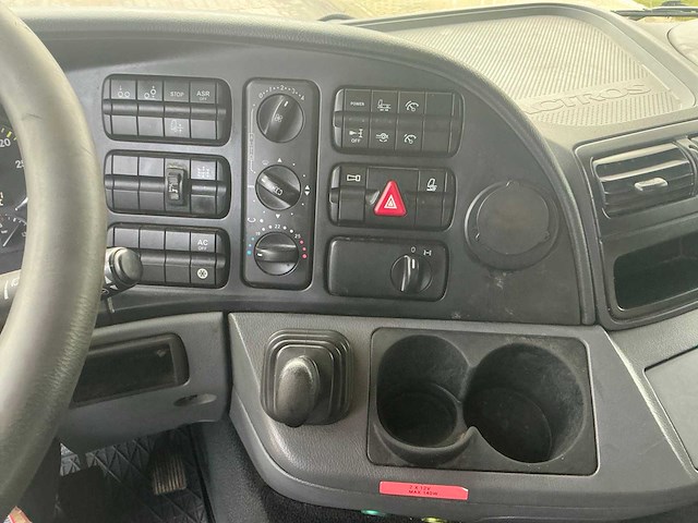 2011 mercedes-benz actros 2636 vrachtwagen - afbeelding 18 van  31