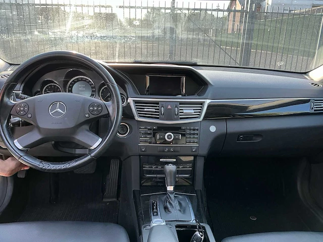 2011 mercedes-benz e220cdi avantgarde personenauto - afbeelding 6 van  24