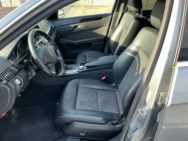 2011 mercedes-benz e220cdi avantgarde personenauto - afbeelding 16 van  24