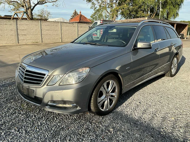 2011 mercedes-benz e220cdi avantgarde personenauto - afbeelding 1 van  24
