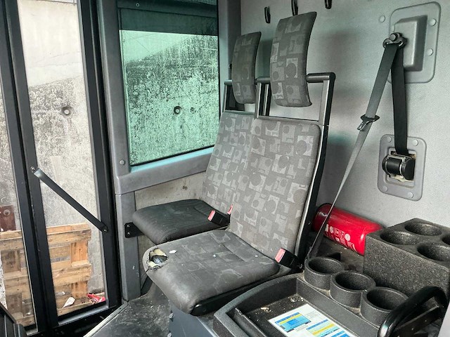 2011 mercedes-benz econic vuilniswagen - afbeelding 14 van  31