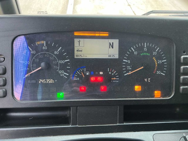 2011 mercedes-benz econic vuilniswagen - afbeelding 15 van  31