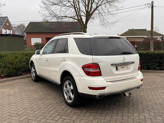 2011 mercedes-benz ml 350 cdi - afbeelding 13 van  18